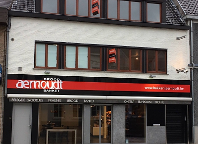 Project:  Bakkerij Aernoudt  / Aankleding gebouw